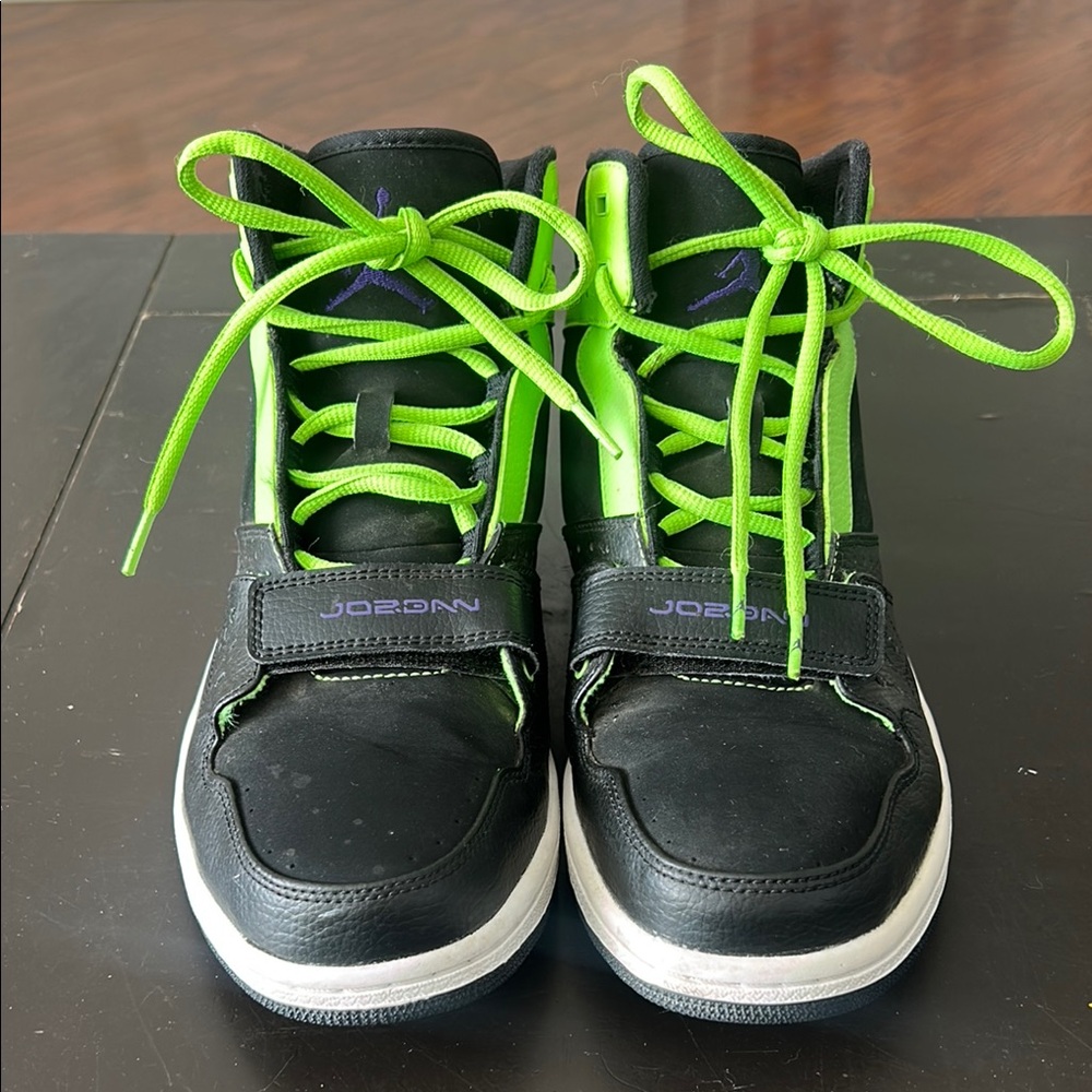 Jordan Sneakers